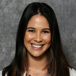 A headshot of Lianne Stephanos.